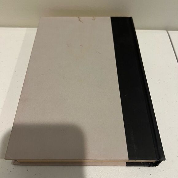 American Outrage by Tim Green Hardback Book - Picture 4 of 5